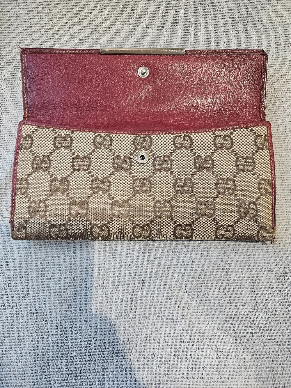 AUTHENTIC Gucci Wallet - Picture 2 of 14